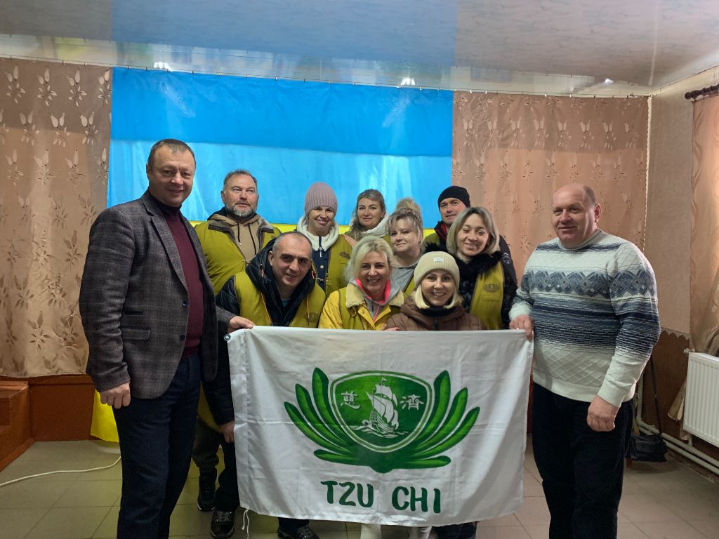 烏克蘭十一村物資發放 苦難中因慈濟而不孤單