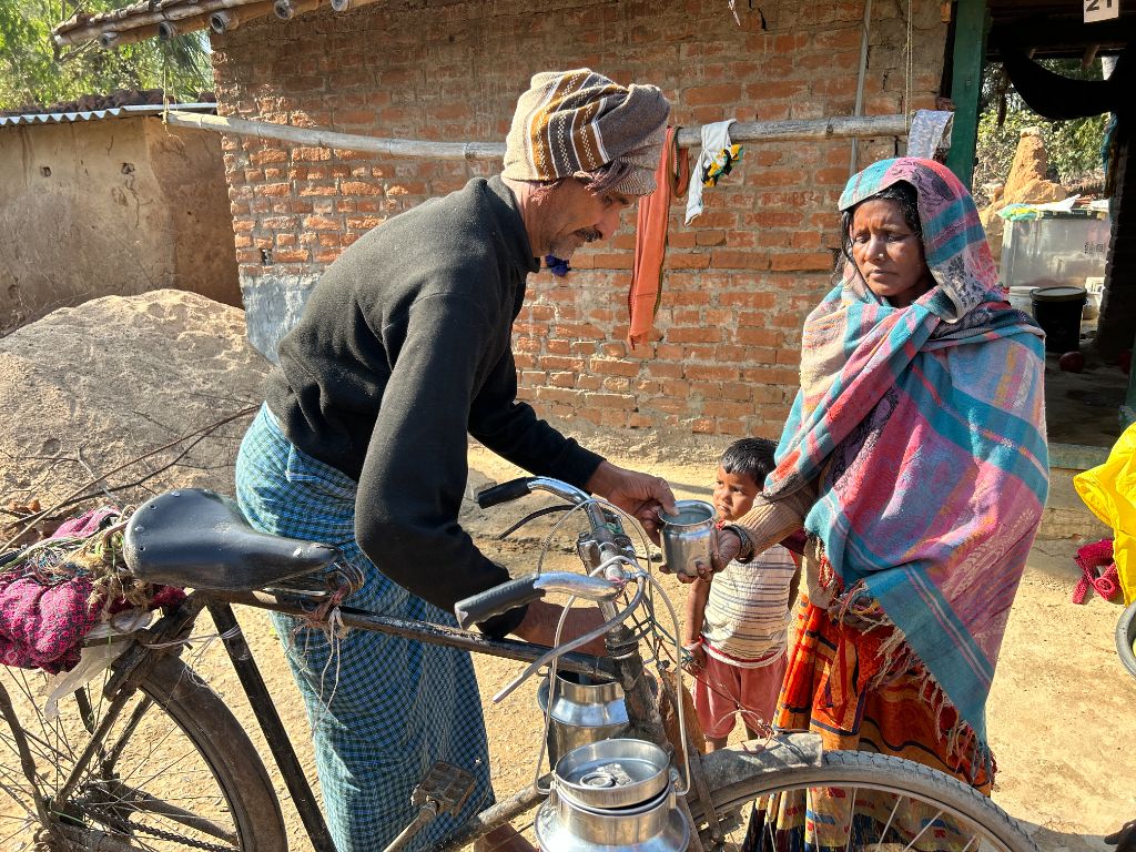 菩提迦耶村長成為一家人 歡喜鮮奶改善村民健康